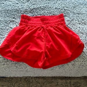 lululemon tracker shorts